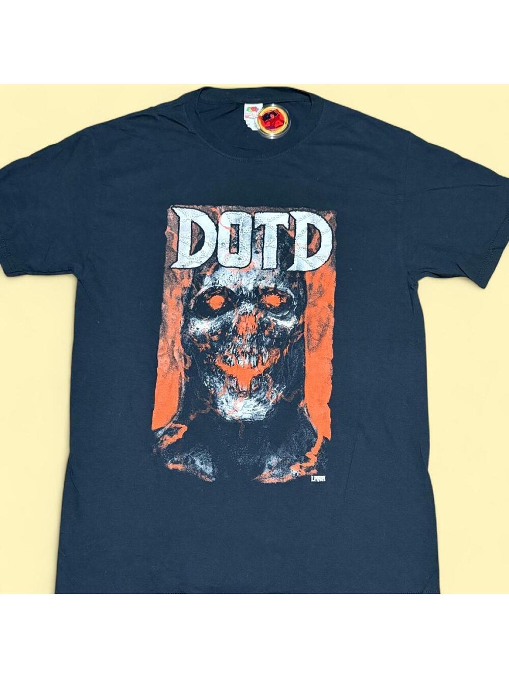 DUTD Skull Graphic T-Shirt — Size S - 0473